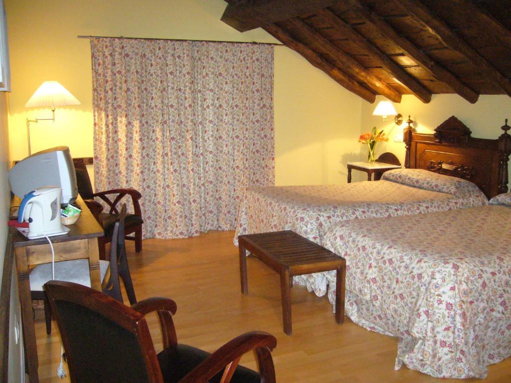 Hotel Rural Casa Roja 3*